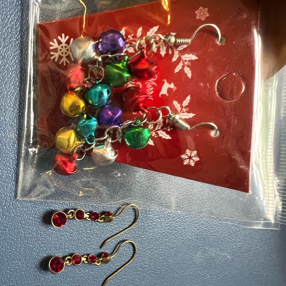 Lot of jewelry, Marc Jacobs, Alex and ani, and more - Picture 14 of 16